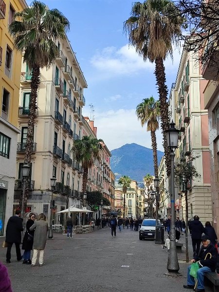 appartamento in affitto a Salerno in zona Centro Città