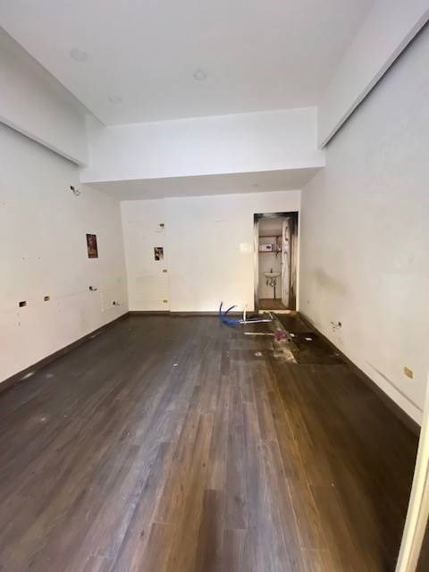 negozio in affitto a Salerno in zona Mercatello