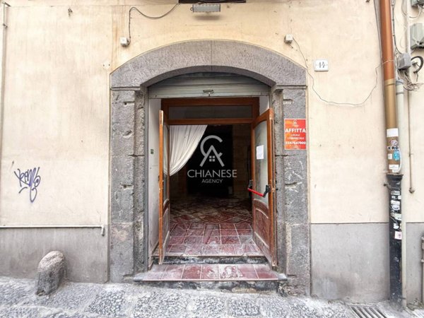 negozio in affitto a Salerno in zona Centro Città