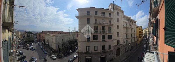 appartamento in affitto a Salerno in zona Centro Città