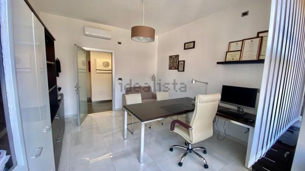 ufficio in affitto a Salerno in zona Centro Città