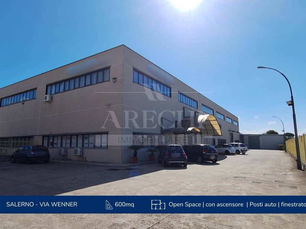 ufficio in affitto a Salerno in zona Zona Industriale