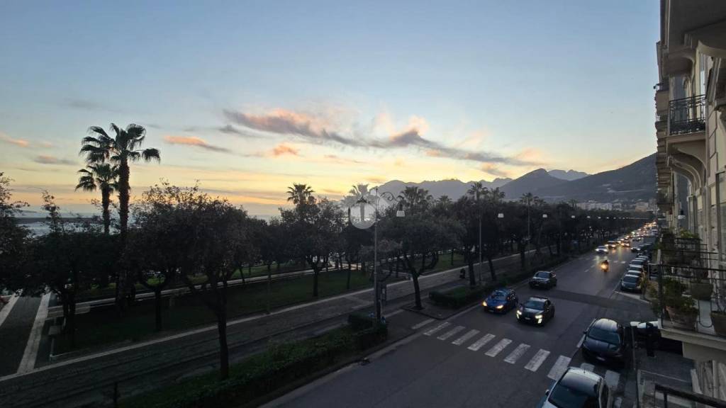 appartamento in affitto a Salerno in zona Centro Città