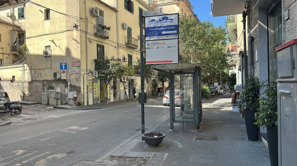 locale commerciale in affitto a Salerno