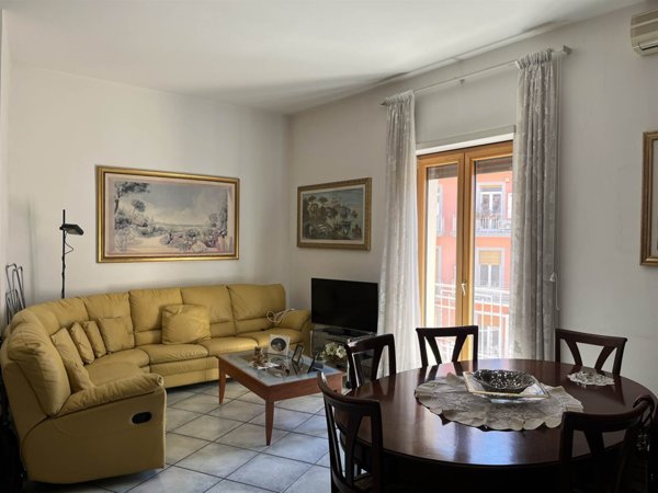 appartamento in affitto a Salerno in zona Centro Città