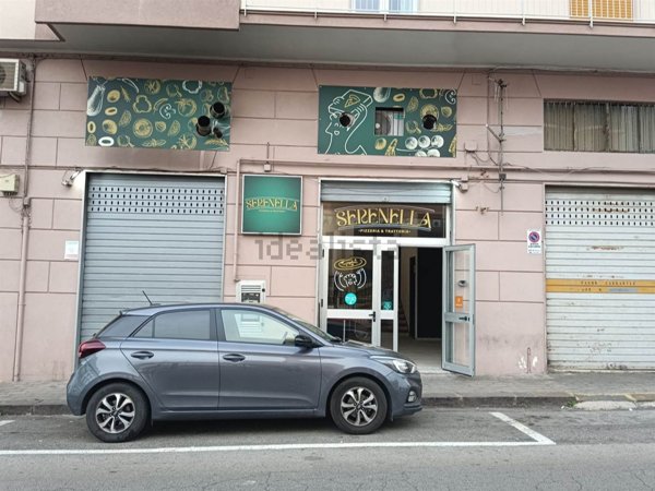 locale commerciale in affitto a Salerno