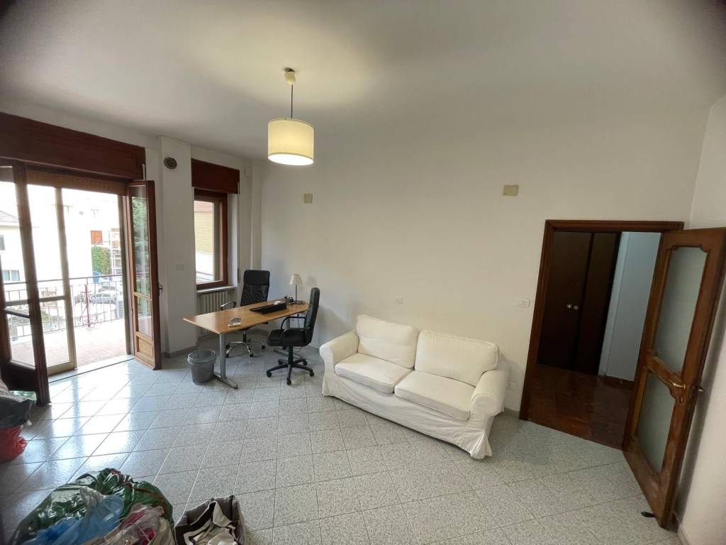 ufficio in affitto a Salerno in zona Gelsi Rossi