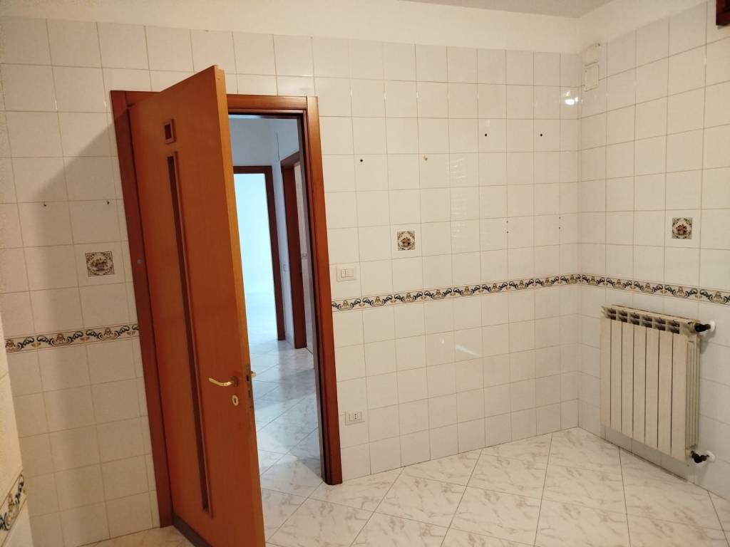 appartamento in affitto a Salerno in zona Torrione