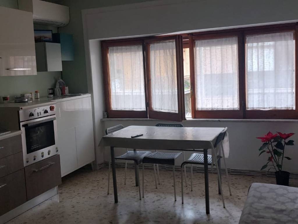 appartamento in affitto a Salerno in zona Torrione
