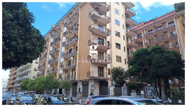 appartamento in affitto a Salerno in zona Centro Città