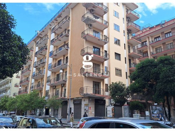 appartamento in affitto a Salerno in zona Centro Città