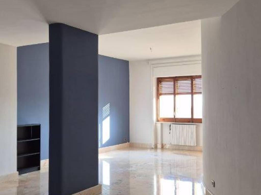 appartamento in affitto a Salerno in zona Torrione