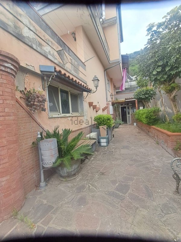 casa indipendente in affitto a Salerno in zona Fuorni