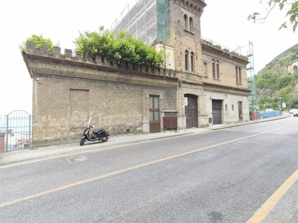 appartamento in affitto a Salerno in zona Centro Città