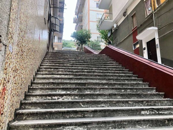 locale commerciale in affitto a Salerno in zona Gelsi Rossi