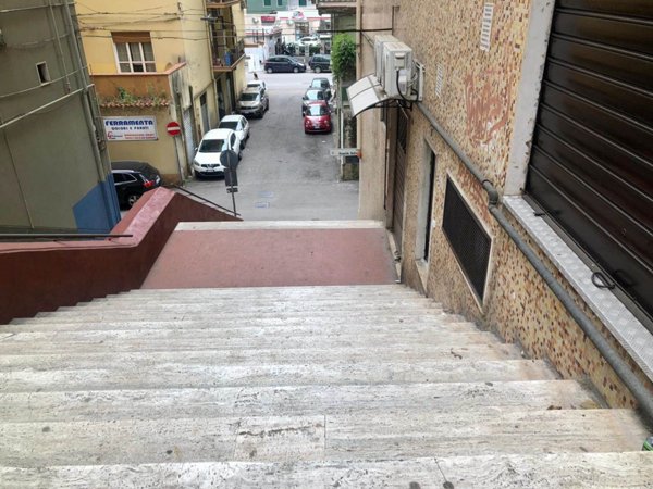 pentavano in affitto a Salerno in zona Gelsi Rossi