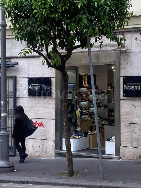 negozio in affitto a Salerno in zona Centro Città