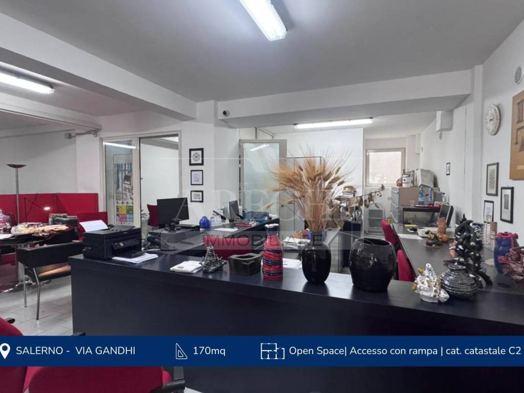 locale commerciale in affitto a Salerno in zona Pastena