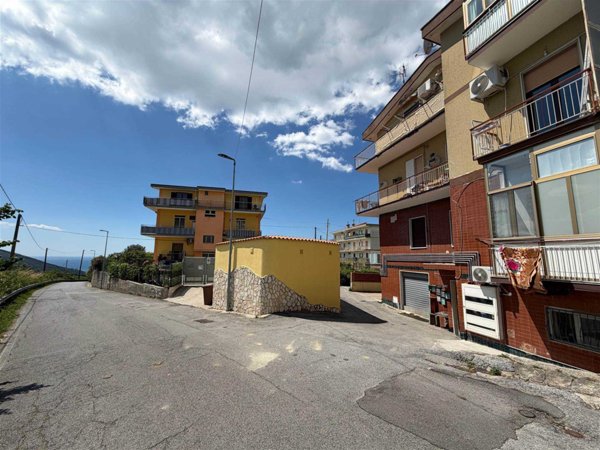 appartamento in affitto a Salerno in zona Piegolelle-San Bartolomeo