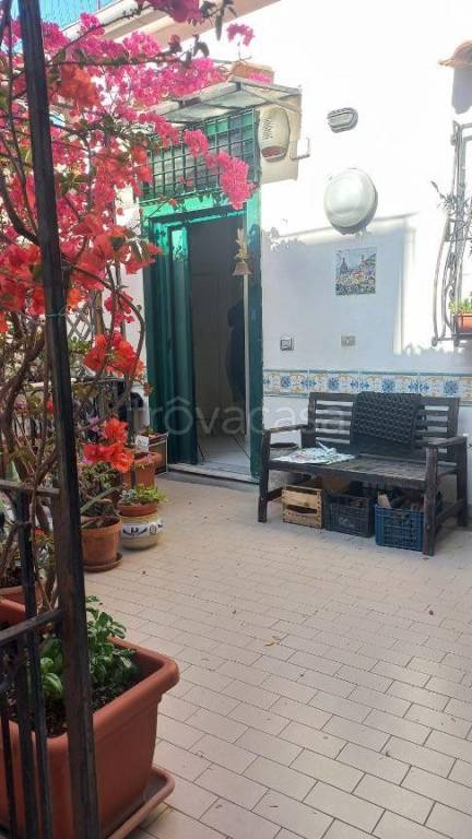 appartamento in affitto a Salerno in zona Centro Città
