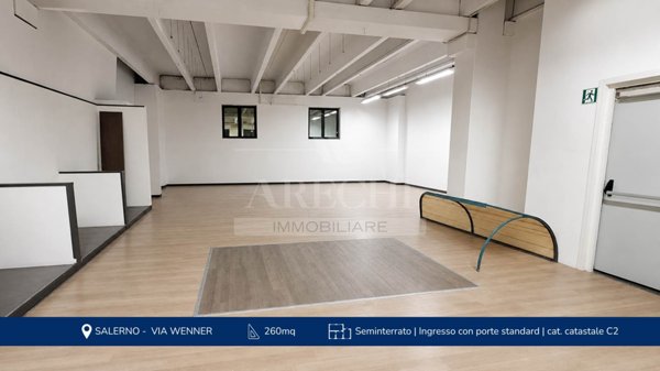 locale commerciale in affitto a Salerno in zona Zona Industriale