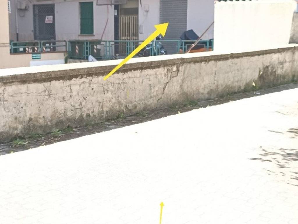 negozio in affitto a Salerno in zona Torrione