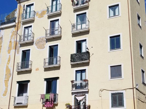 appartamento in affitto a Salerno in zona Centro Città