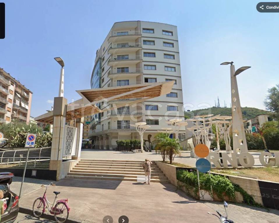 ufficio in affitto a Salerno in zona Irno