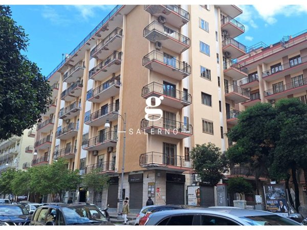 appartamento in affitto a Salerno in zona Centro Città