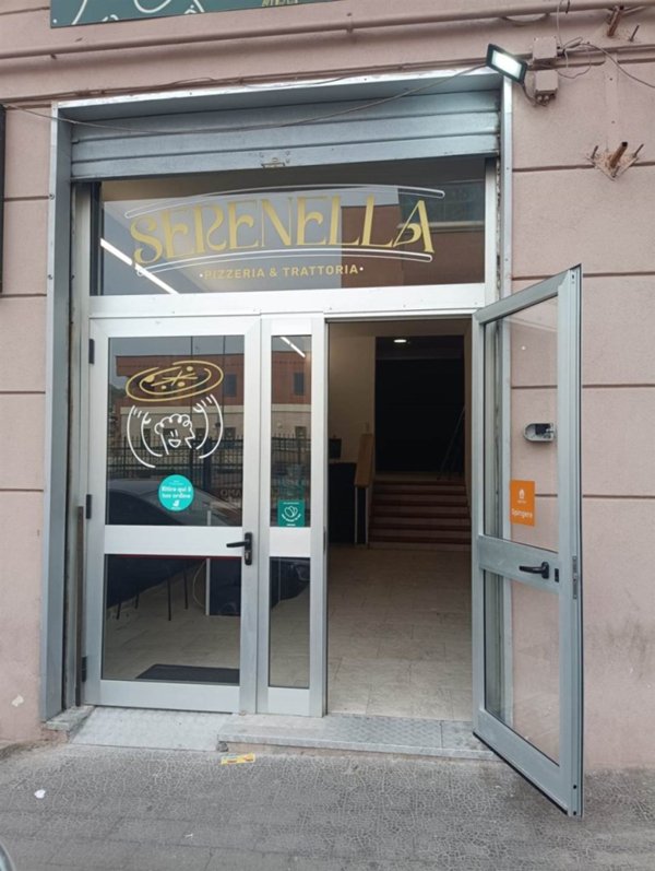 negozio in affitto a Salerno in zona Irno