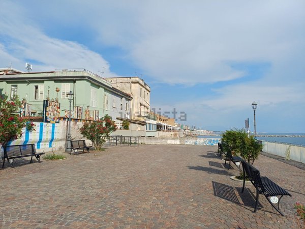 appartamento in affitto a Salerno in zona Mercatello