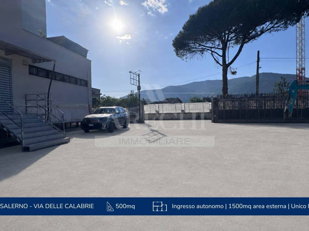 negozio in affitto a Salerno in zona Fuorni