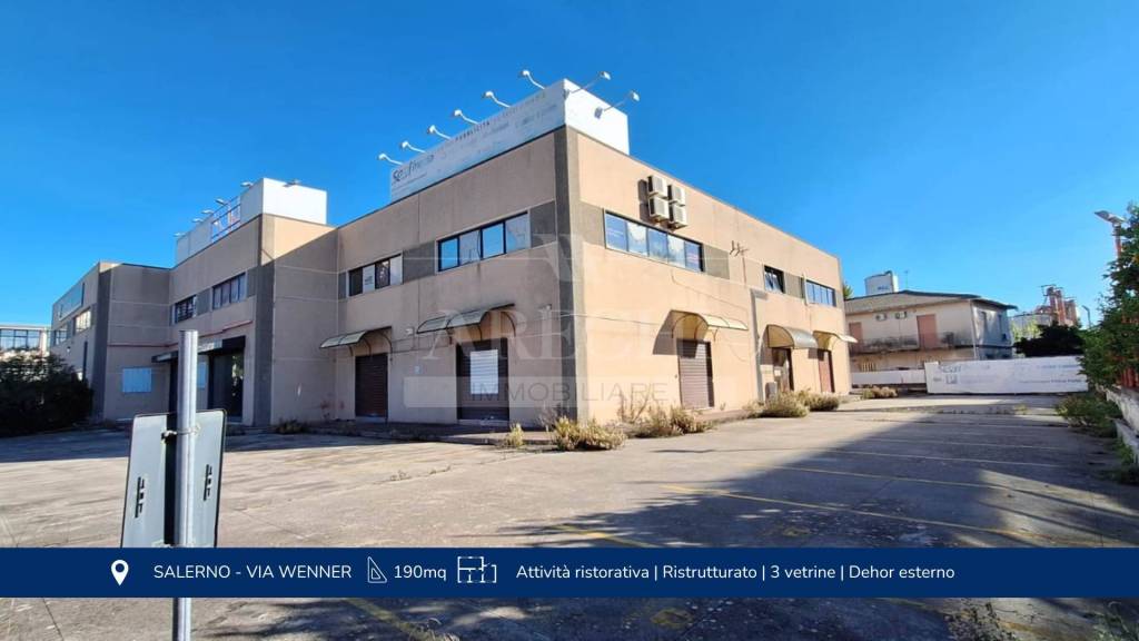 negozio in affitto a Salerno in zona Zona Industriale