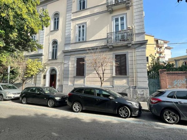 appartamento in affitto a Salerno in zona Centro Città