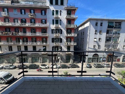 appartamento in affitto a Salerno in zona Centro Città