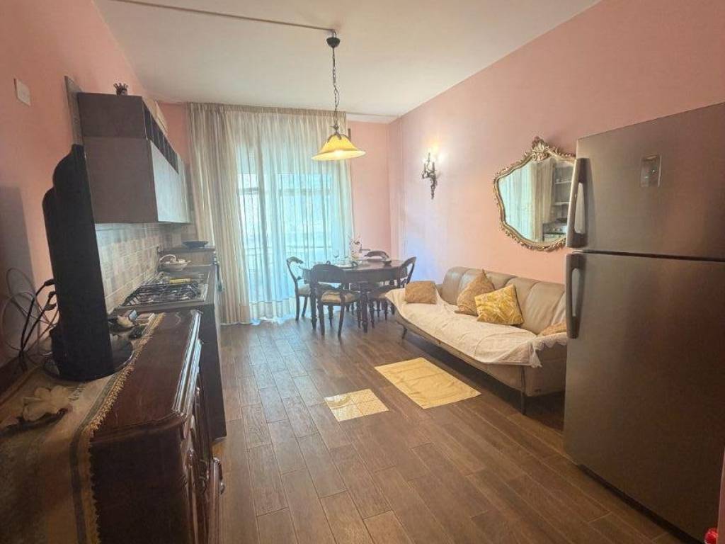appartamento in affitto a Salerno in zona Centro Città