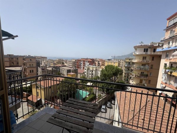 camera singola in affitto a Salerno in zona Centro Città