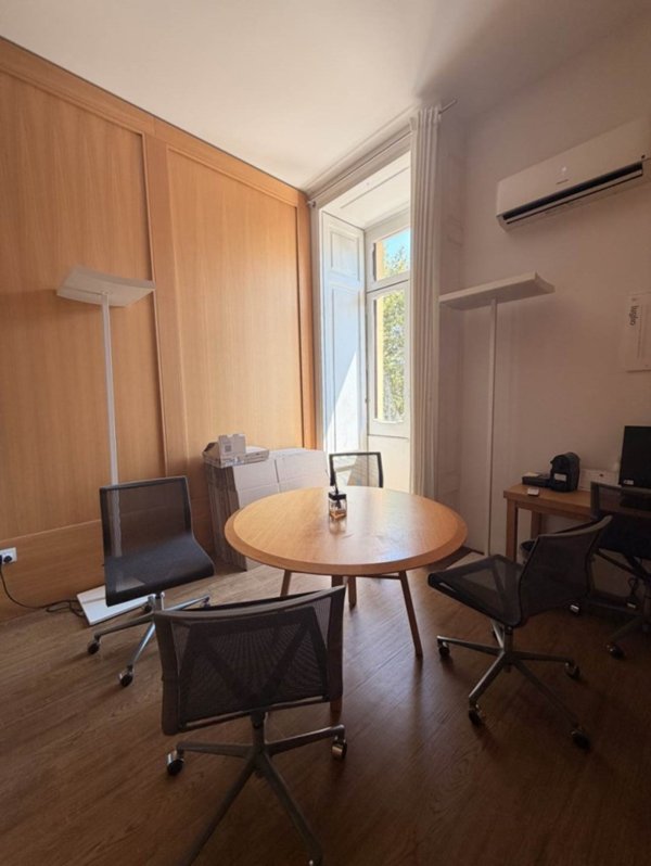 ufficio in affitto a Salerno in zona Centro Città