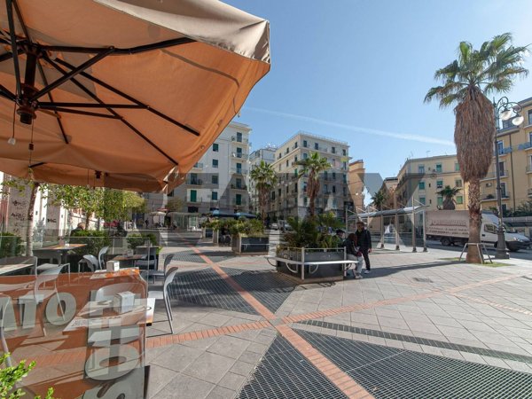 appartamento in affitto a Salerno in zona Centro Città