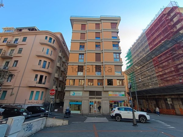 ufficio in affitto a Salerno in zona Centro Città