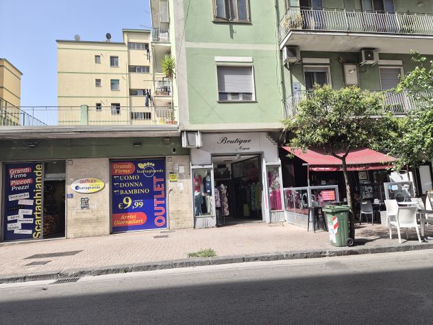 locale commerciale in affitto a Salerno