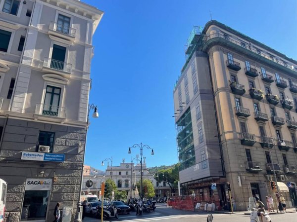ufficio in affitto a Salerno in zona Centro Città