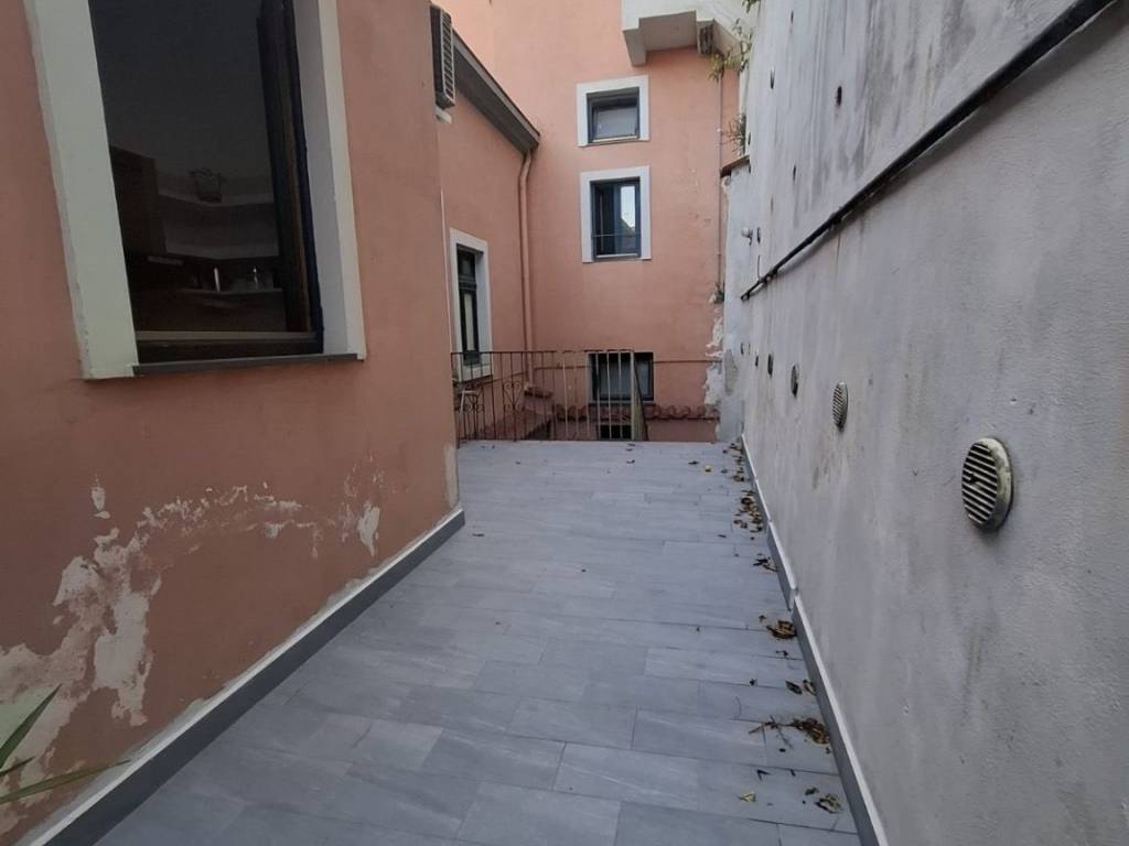appartamento in affitto a Salerno in zona Centro Città