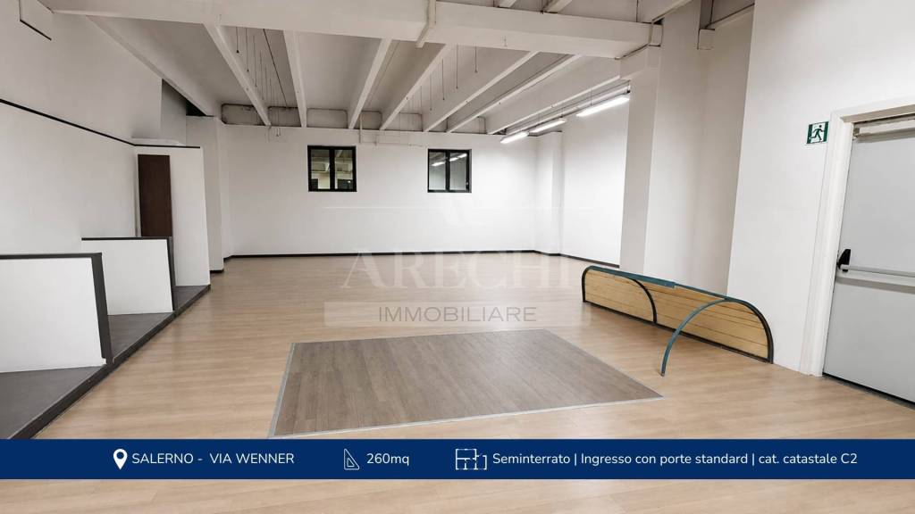 locale commerciale in affitto a Salerno in zona Zona Industriale