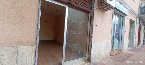 locale commerciale in affitto a Salerno in zona Mercatello