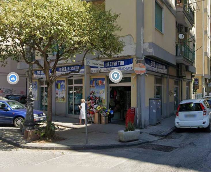negozio in affitto a Salerno in zona Pastena