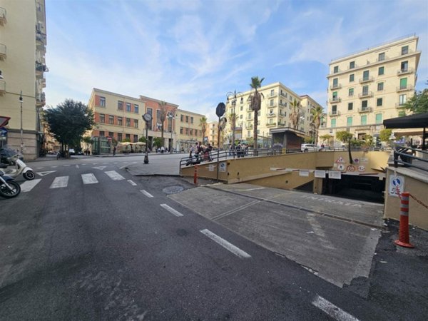 ufficio in affitto a Salerno in zona Centro Città