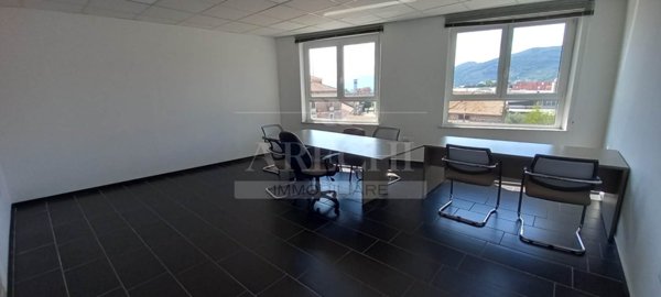 ufficio in affitto a Salerno in zona Zona Industriale