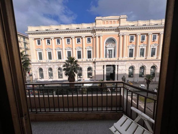 appartamento in affitto a Salerno in zona Centro Città