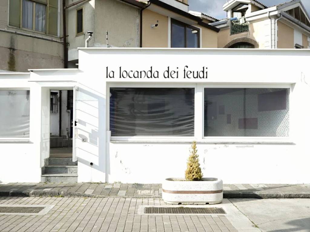 negozio in affitto a San Cipriano Picentino in zona Pezzano